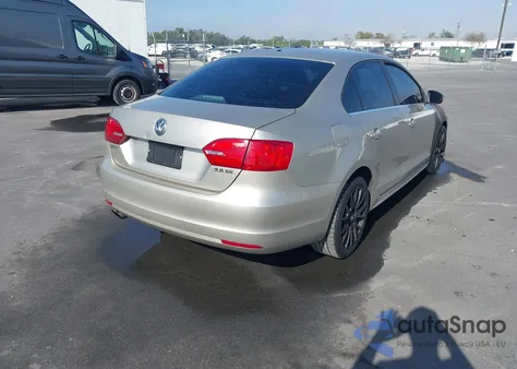 2013 Volkswagen Jetta 2.5L Se from USA, damaged, VIN 3VWDP7AJ9DM247515